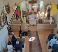 Bendruomenė Motinos dieną paminėjo maldoje ir prisiminimuose