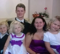 Iš skurdo Šilutėje – į komfortišką gyvenimą Anglijoje