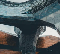 Kodėl aliuminio profilių sistemos tampa populiariausiu pasirinkimu šiuolaikinėje architektūroje