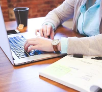 Coworking erdvės Klaipėdoje - kaip pasirinkti tinkamą vietą darbui
