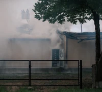 Šilutėje liepsnos suniokojo žuvies perdirbimo įmonės pastatą
