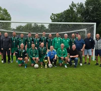 Šilutėje pagerbtas Leono Chomičiaus atminimas – veteranų futbolo turnyre netrūko atkaklios kovos