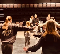 Miuziklo „Matilda“ choreografas Taurūnas Baužas: siekiame, kad vaikai scenoje atsiskleistų tik gražiausiomis spalvomis