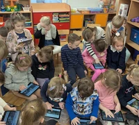 Lopšelio-darželio „Žvaigždutė“ vaikai mokėsi „susimedžioti“ įdomią knygą