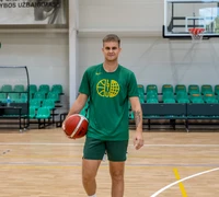 Pasaulio čempionas iš lėktuvo skubėjo į Šilutės treniruotę