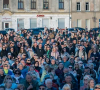 Penki šimtai penkiolika metų ir vienas ilgas vasaros savaitgalis