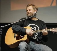 „Marių ošas“ – ten, kur dainuojamoji poezija susitinka su marių horizontu