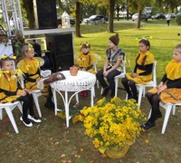 Bitkopio šventė: bendruomenę papildė 22 bitelės ir bitinėliai