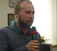 Susitikimas su žmogum, kuris iš arti matė „kiborgus“  