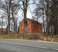 Saugiškiai pasipuošė 1000 margučių-ritinėlių pievele ir sieks rekordo