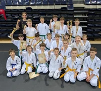 Karate kiokušin mokyklos „Shodan“ auklėtinių komanda Lietuvos vaikų Kata čempionate iškovojo daugiausiai medalių