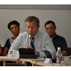 Opozicijos lyderiui A. Gečui teko nuolat priminti merui apie padorumo ribas.