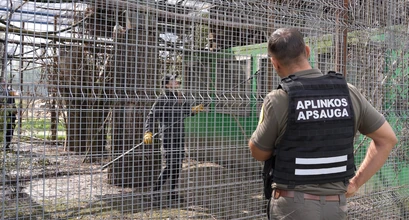 Aplinkosaugininkai tęsia gyvūnų paėmimą iš Klaipėdos zoologijos sodo: paimta 100 gyvūnų
