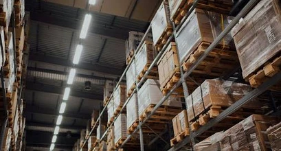 Krovinių pristatymas į sandėlį ir atsakingas sandėliavimas – ką turėtų žinoti verslas?