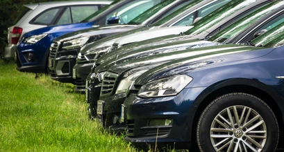 Automobilių gausa Šilutės kiemuose augina kaimynų konfliktus?