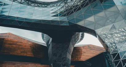 Kodėl aliuminio profilių sistemos tampa populiariausiu pasirinkimu šiuolaikinėje architektūroje