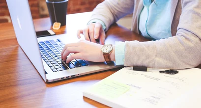 Coworking erdvės Klaipėdoje - kaip pasirinkti tinkamą vietą darbui