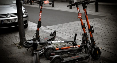 Elektriniai skuteriai - mažiau išlaidų, daugiau laisvės