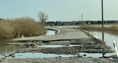 Potvyniai kasmet tie patys, bet kelias vėl nuplautas: kas atsakingas už Užliekniai–Paleičiai ruožą?